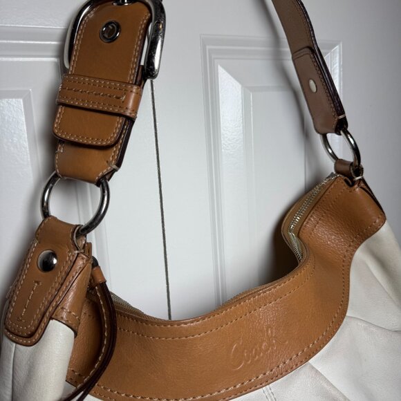 Authentic Coach F13731 White Leather Hobo Bag Tan Trim Zip Shoulder Purse - Picture 2 of 14